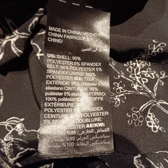 NEW White House Black Market Jacquelyn Floral Black Jumpsuit Crop Chain Detail 8 - Picture 15 of 16